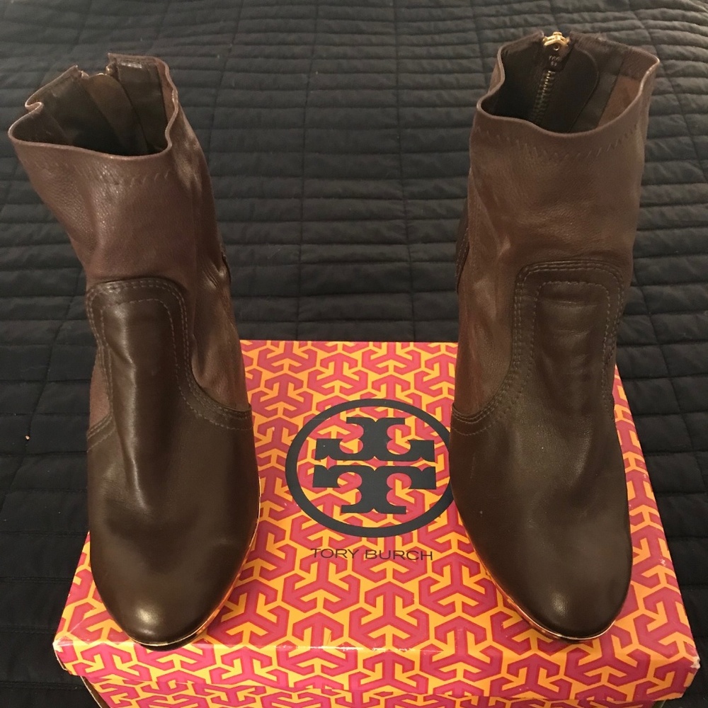Tory Burch 'Leigh' Brown Ankle Boots / Booties